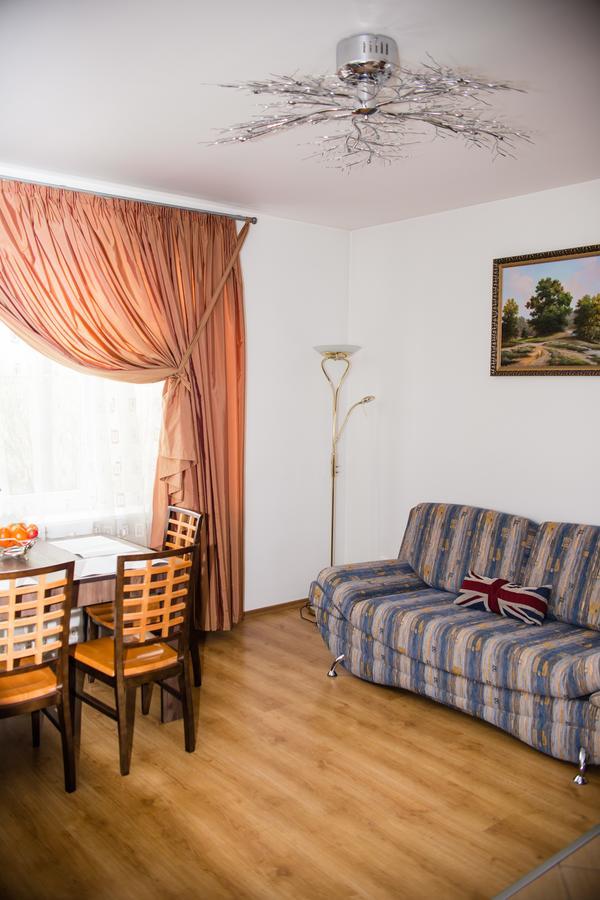 Family Hostel Minsk Buitenkant foto
