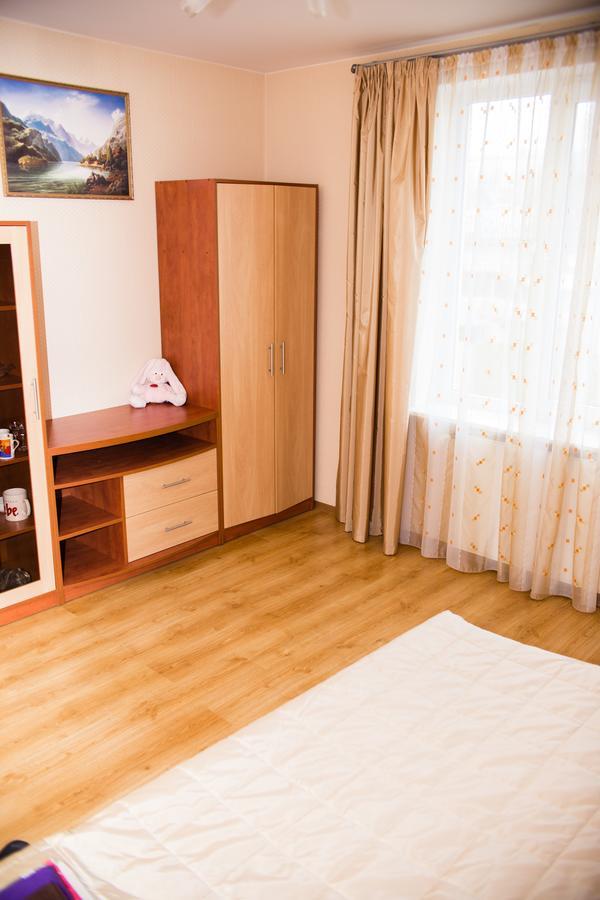 Family Hostel Minsk Buitenkant foto
