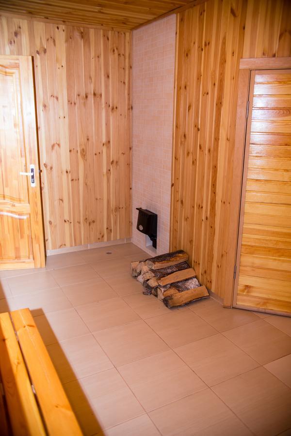 Family Hostel Minsk Buitenkant foto