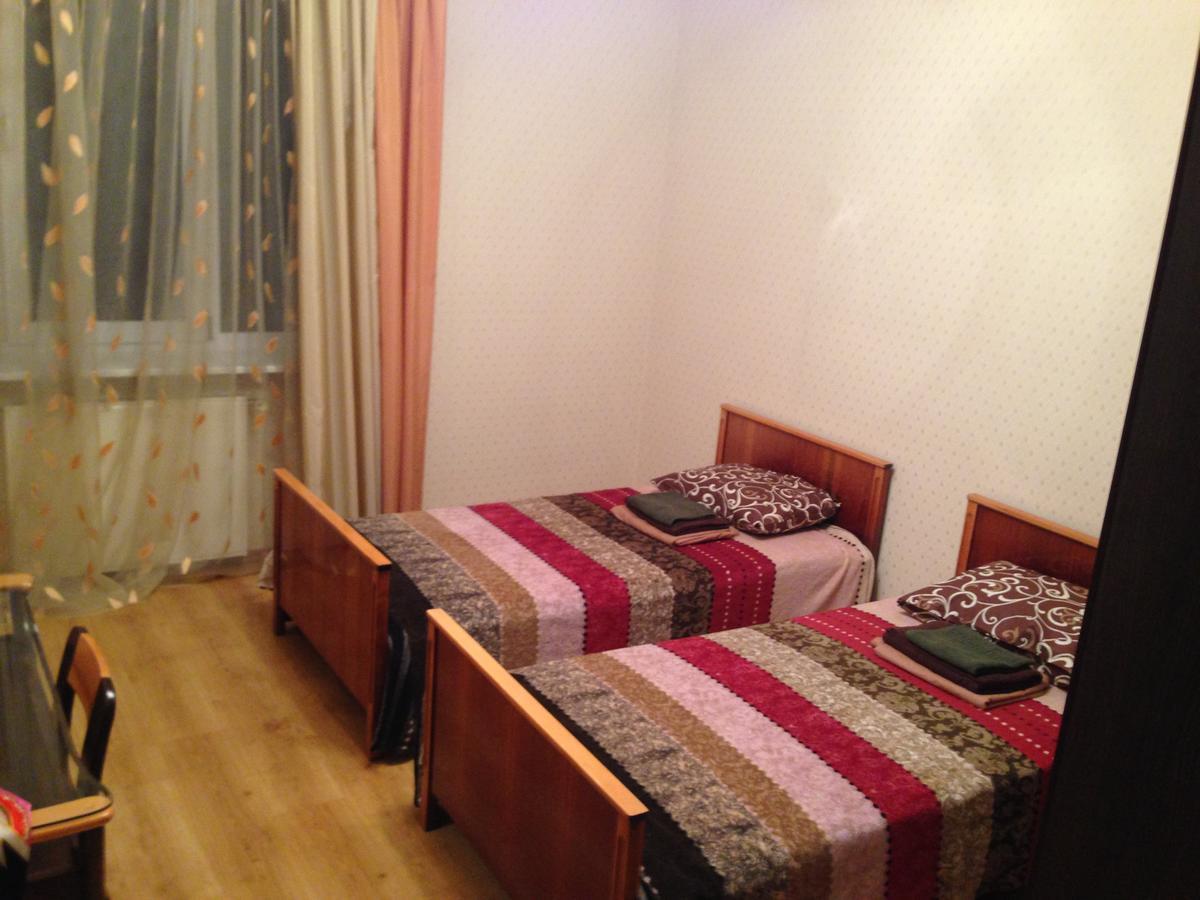 Family Hostel Minsk Buitenkant foto