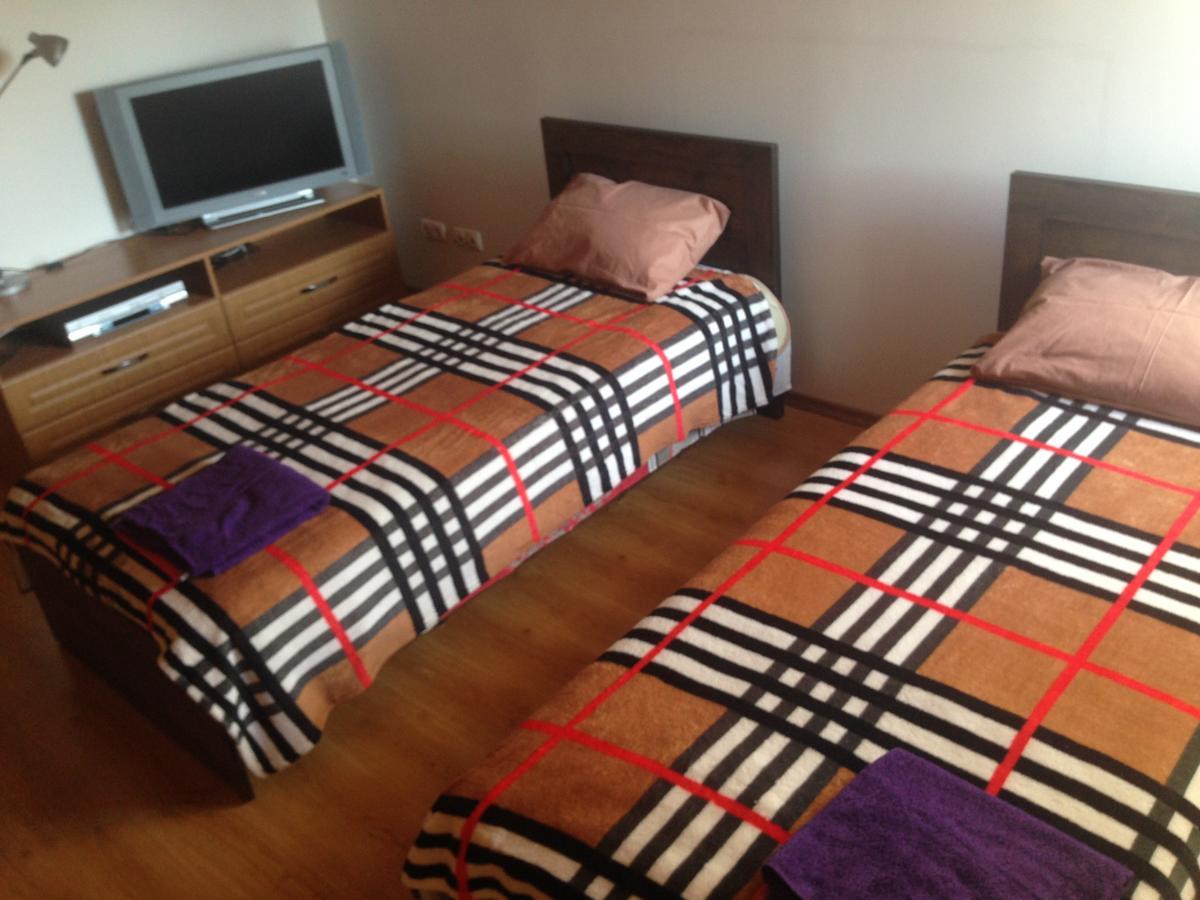 Family Hostel Minsk Buitenkant foto